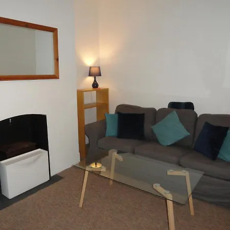 Apartment Luckwell Too By Cliftonvalley *